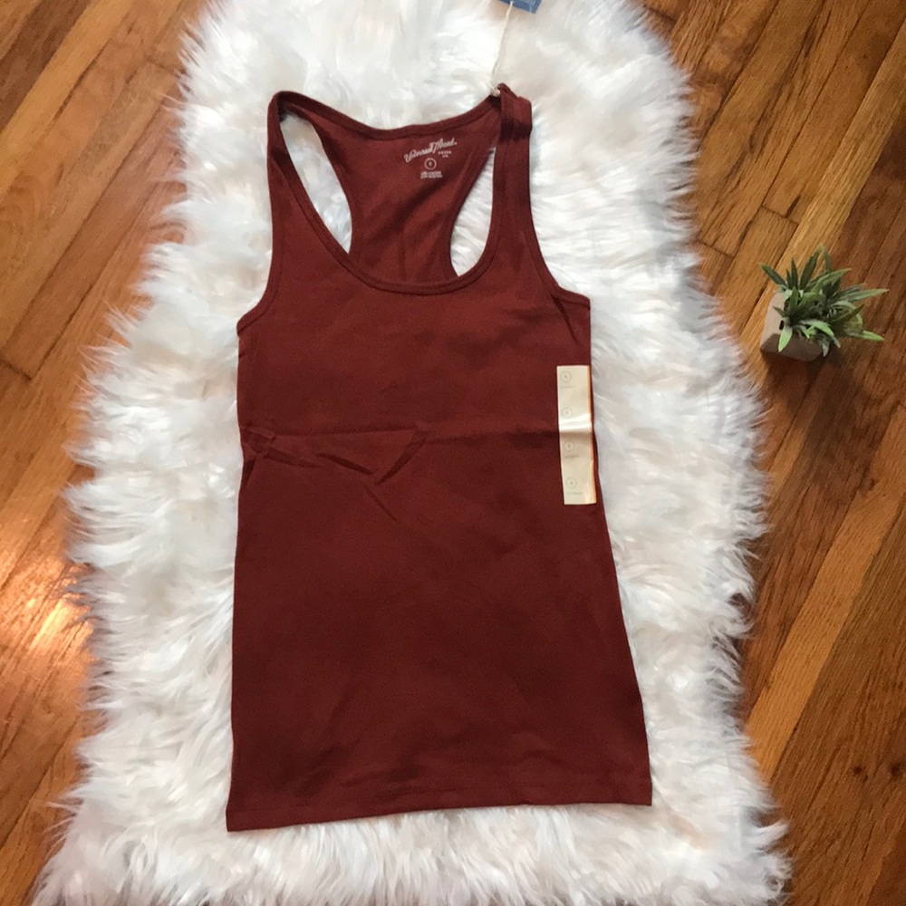 Women’s Universal Thread Tank Top